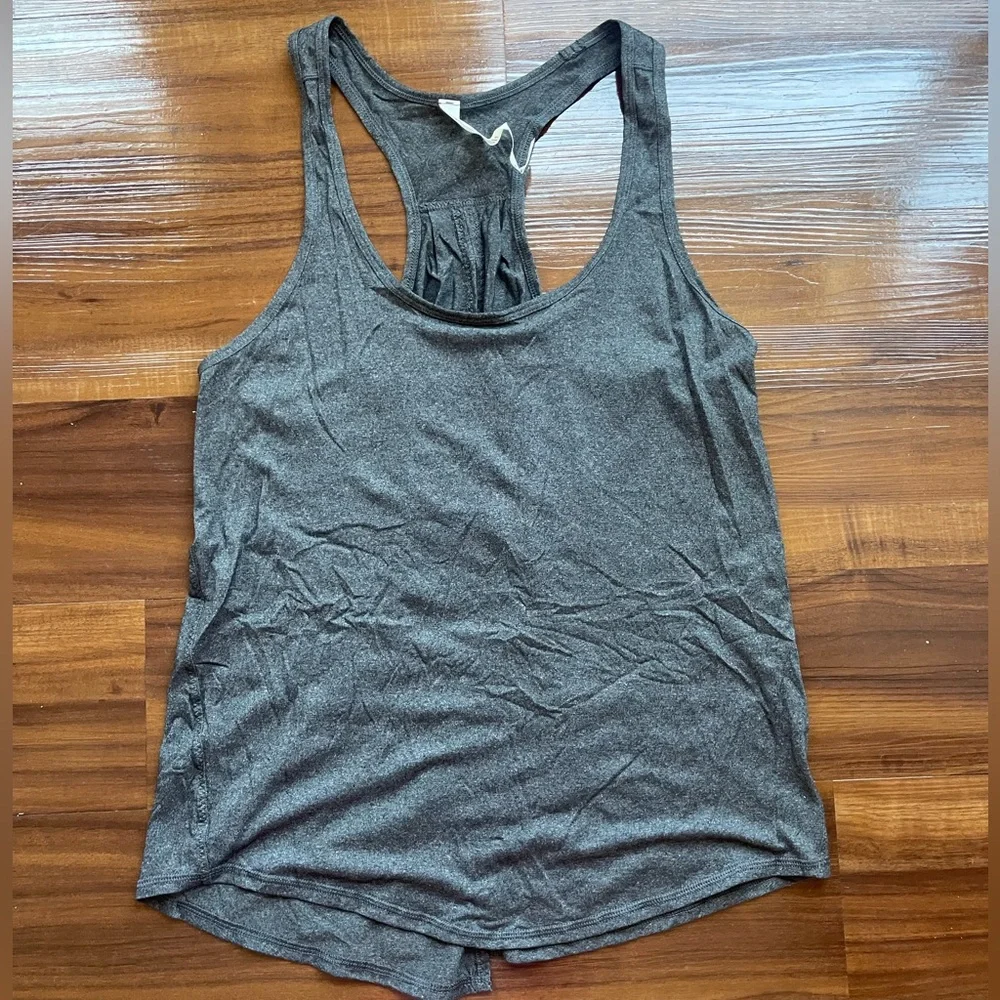 Lululemon 10 Salute the Sun Tank